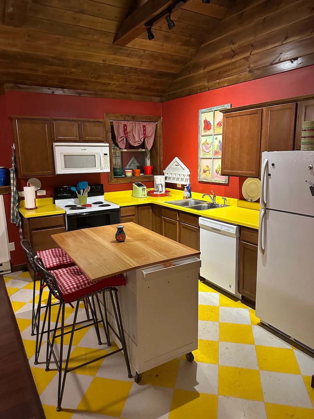 Susie's Cottage in Rockton - Photo 5