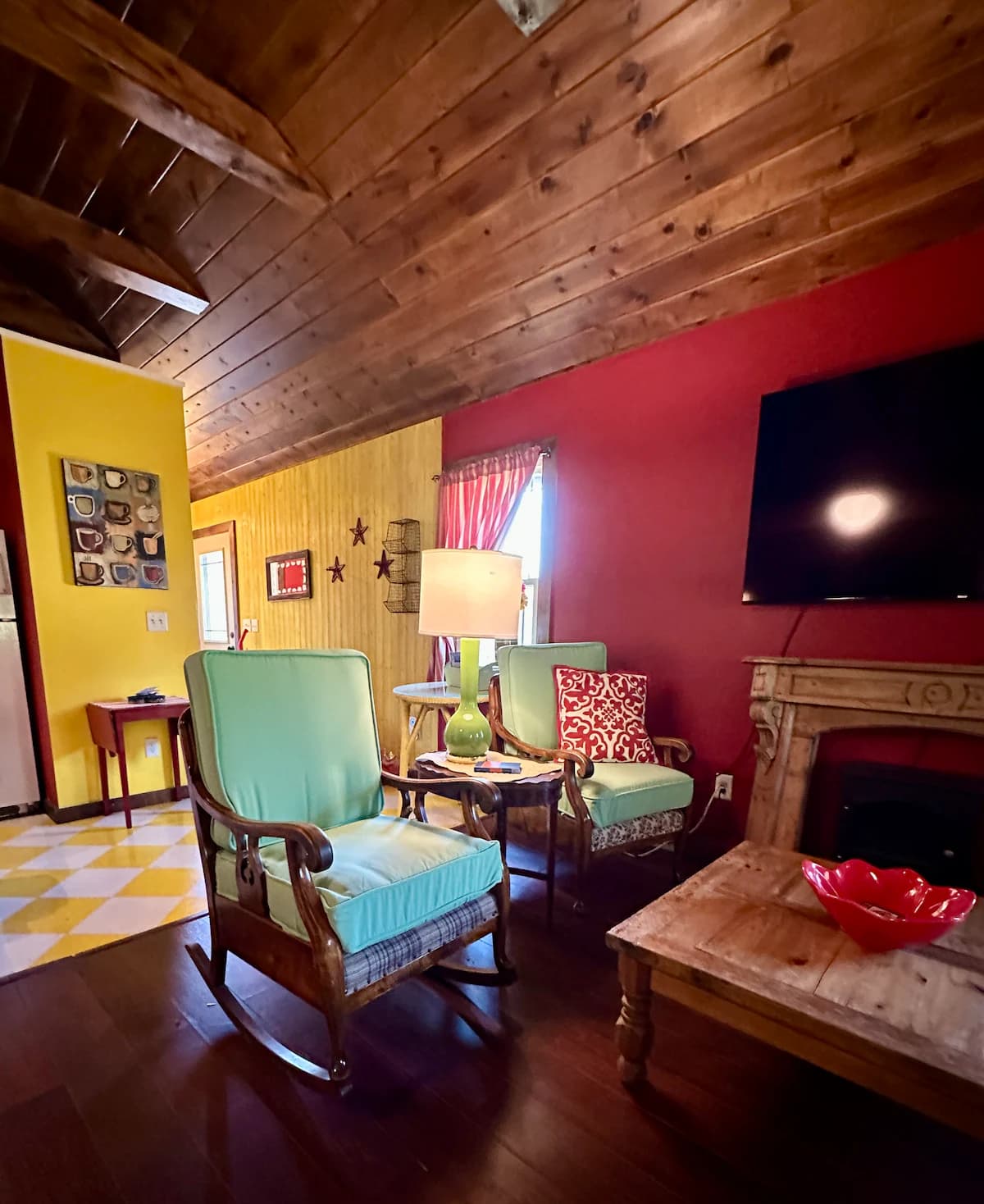 Susie's Cottage in Rockton - Photo 3